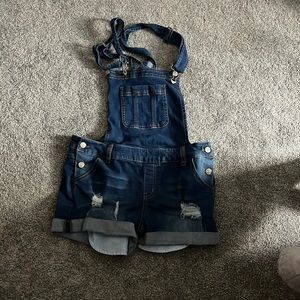 Short overalls
